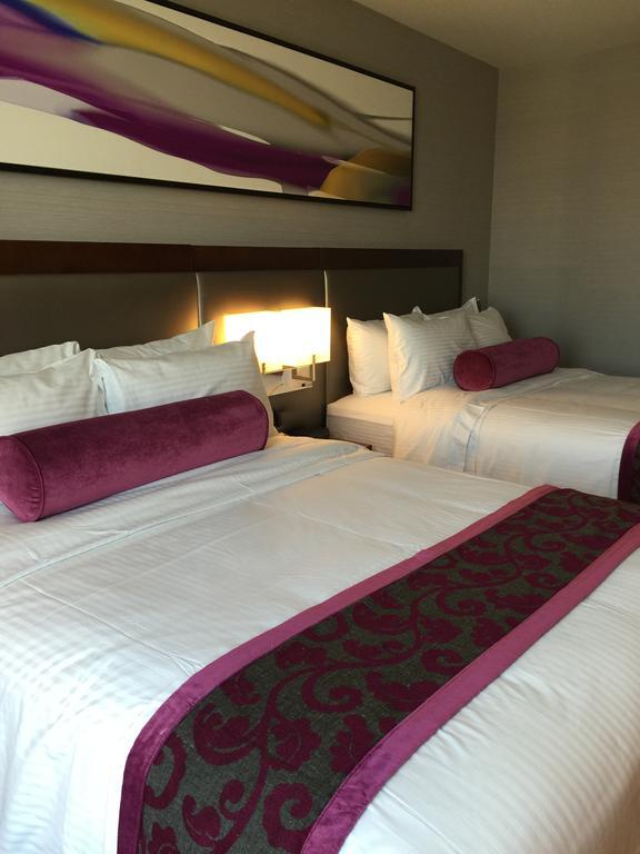 Parkwest Bicycle Casino Hotel Bell Gardens Room photo